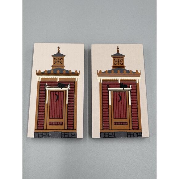 The Cat's Meow Victorian Outhouse Wooden Accessory Shelf Sitter Decor Set Of 2 - Picture 1 of 4